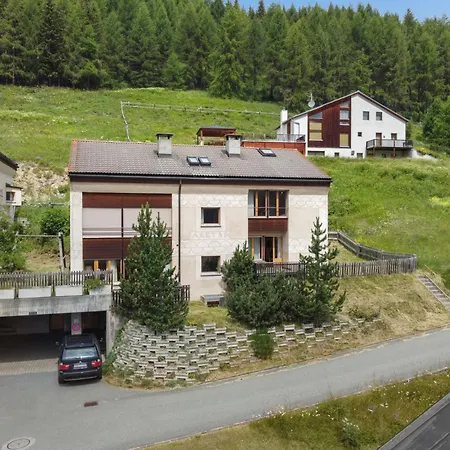 Abitaziun Arets - Apartment Zuoz